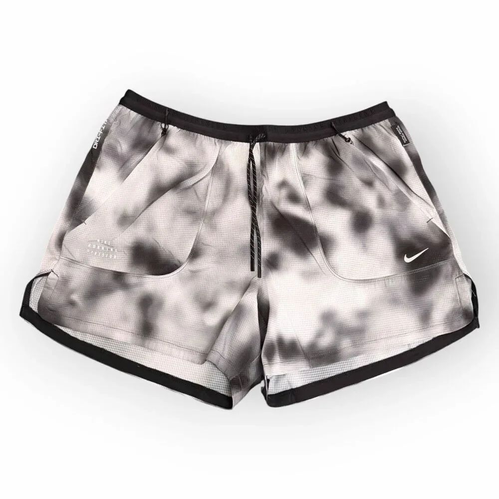Nike Running Division Dri-FIT ADV 4'' Brief-Lined Shorts HJ4150-010 Mens size S